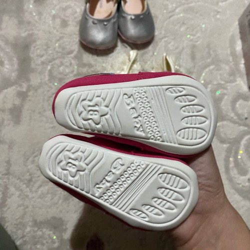 Baby shoes like new, set size 18