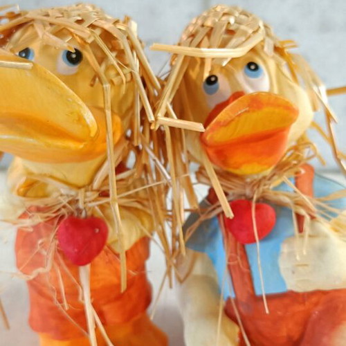 Set of clay decorative ducklings like new
