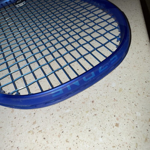 Yonex Ezone 98 305gr Blast Blue L4 tennis racket like new