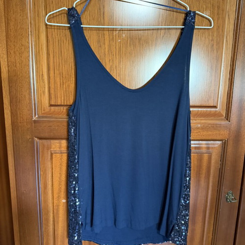 Marks & Spencer No8 Top size S dark blue with sequins like new