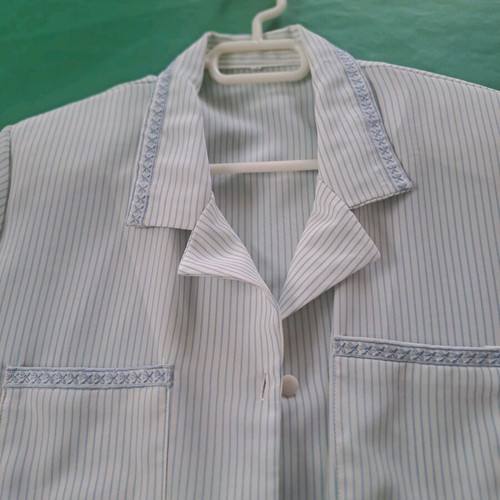 Shirt large like new