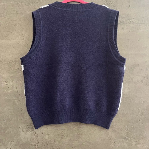 Shein knitted girls vest sweater like new, blue, age 10