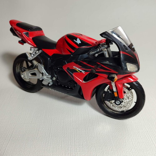 Maisto CBR1000RR 2006 2007 1/12 used static model