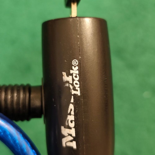 Master Lock spiral bicycle lock with key, blue