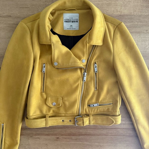 Crop suede jacket like new with silver details, yellow, size M
