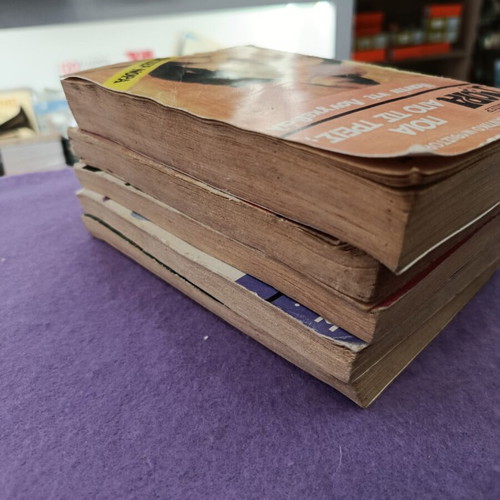 Viper pocket books used, set of 5, Arlekin Nora