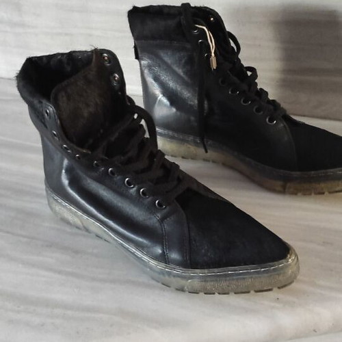 Leather ankle boots new, black without heels