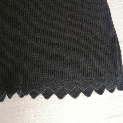 Italian pullover size S-M like new, black