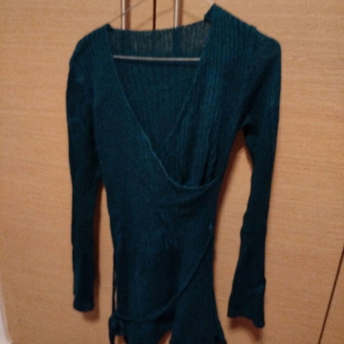 Long petrol pullover Italy like new, wool, one size