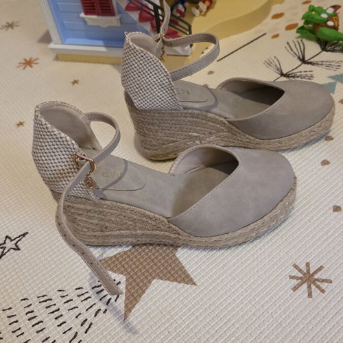Seven summer women's espadrille-style platform sandals like new, beige, size 37
