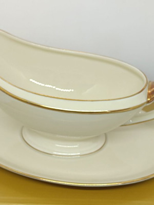 Сосиера Thomas Ivory употребявана