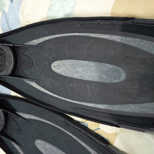 Cressi Reaction Pro diving fins used, size 8-9 or 42-43