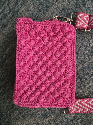Handmade knitted crossbody bag pink new