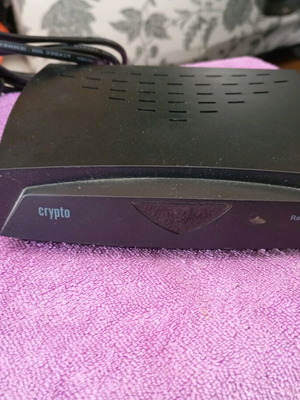 Crypto ReDi 40MP digital receiver like new with scart cable