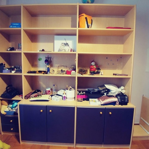 Neoset bookshelf used with 4 drawers and 2 cabinets
