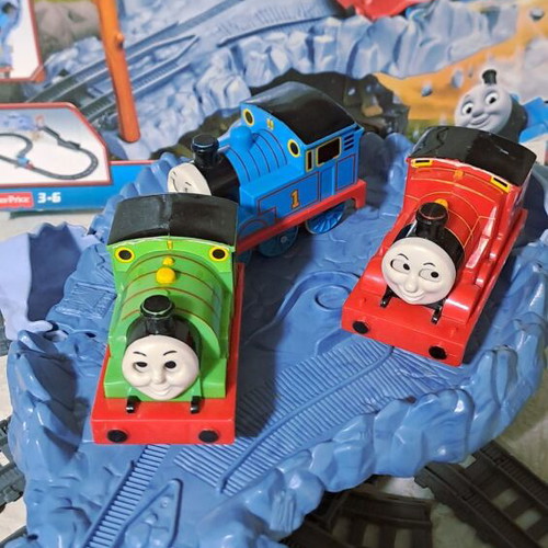Mattel Thomas the Tank Engine Trackmaster Fossil Rock train set