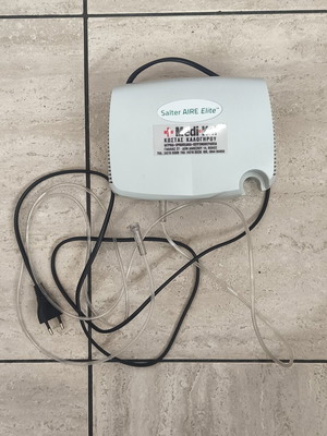 Salter AIRE Elite Compressor Nebulizer like new