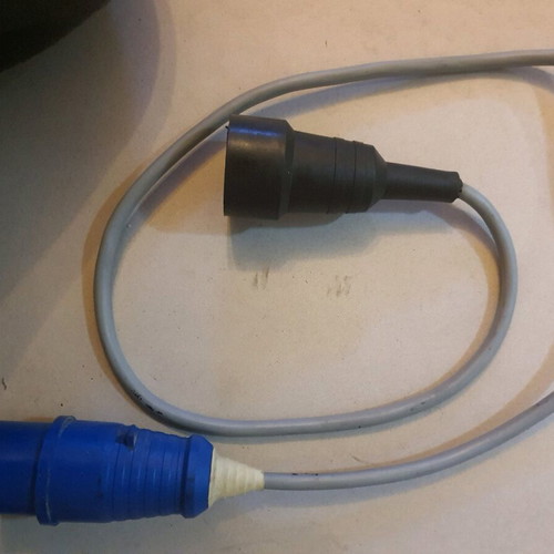 Power adapter 1.30m like new