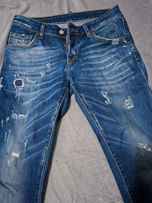 Dsquared2 men's jeans like new, sizes S-M, blue with paint splashes