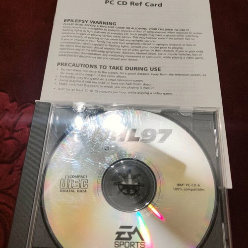 NHL 97 PC video game like new with ref card and CD