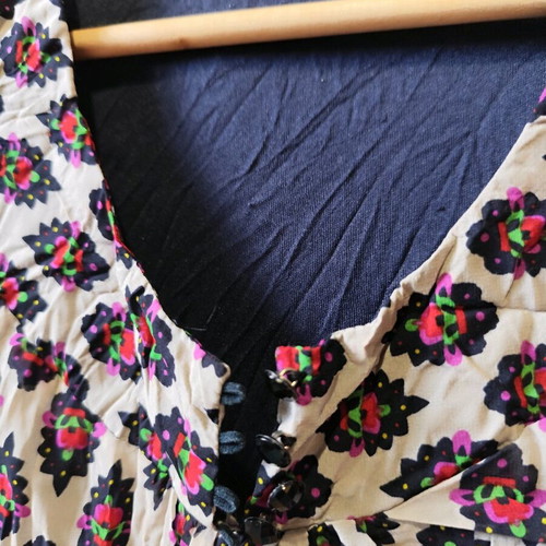 Printed blouse dress with lace sleeves like new