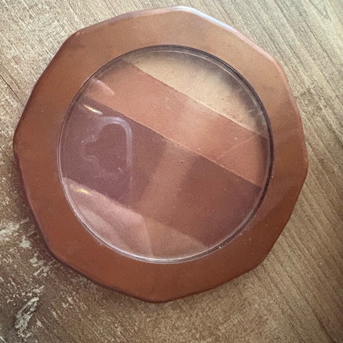 Twraccota bronzer like new with natural finish