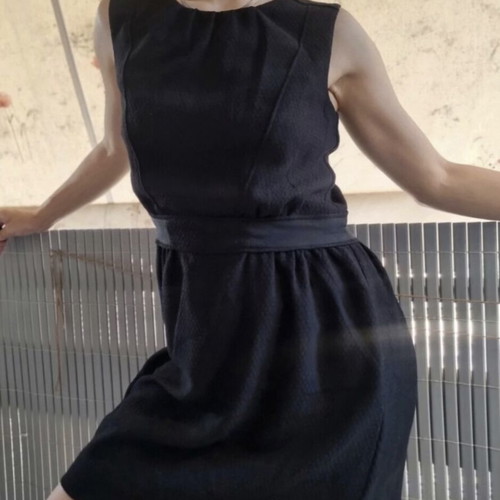 Dress comptoir des cotonniers black like new with zipper and subtle shimmer