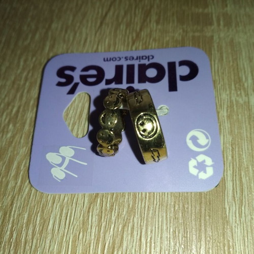 Claire's children's rings gold color with smiley design new