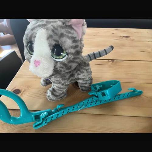 FurReal Kitten toy used with batteries