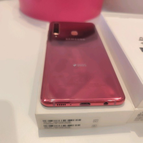 Samsung Galaxy A9 smartphone like new with quad camera