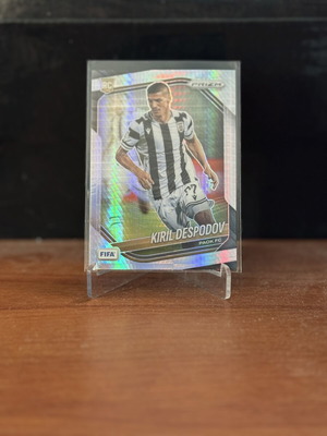 2025 Panini Prizm FIFA Kiril Despodov Silver Wave card PAOK