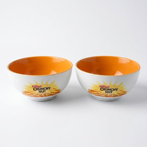 Kellogg's bowls like new, set of 2 for breakfast