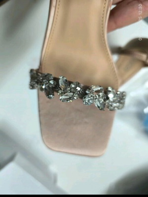 GoGo Shoes satin beige sandals new, size 38