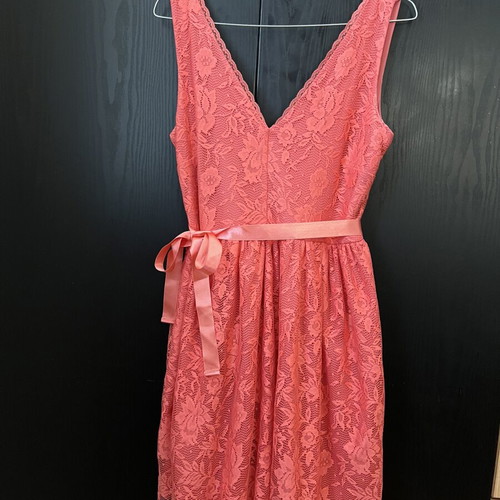 Zic Zac lace dress size M coral satin belt like new