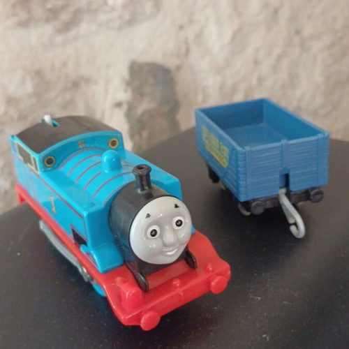 Tomas the train used with free wagon