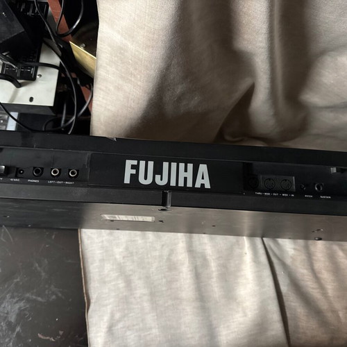 Fujiha P-61 Vintage Electronic Piano Keyboard 61 Keys Like New