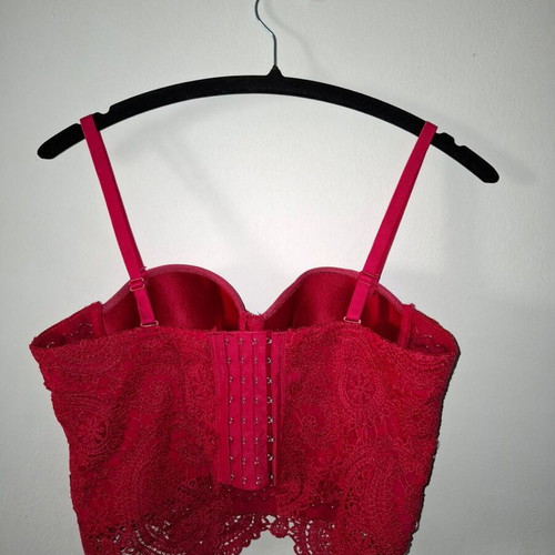 Women's Red Wine corset blouse like new with lace and padding