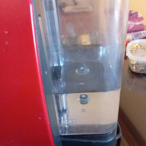 Bosch Tassimo coffee maker with 10 capsules, 05.2027