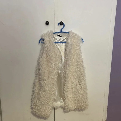 White fur vest Janina like new, size M