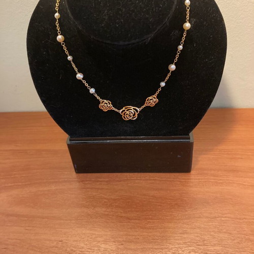 Gold-plated necklace like new with pearl beads gold color