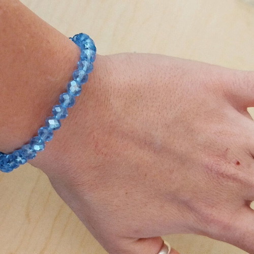 Handmade bracelet with blue diamonds new