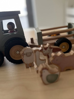 Little Dutch wooden tractor with farm animals like new
