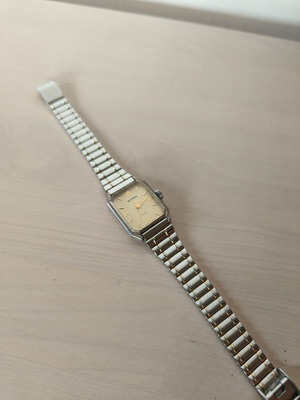 Vintage ρολόι ασημί unisex σαν καινούργιο