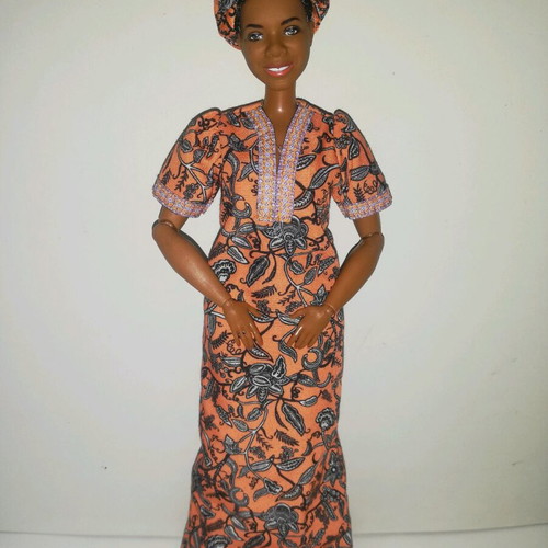 Barbie Maya Angelou doll used, missing accessories