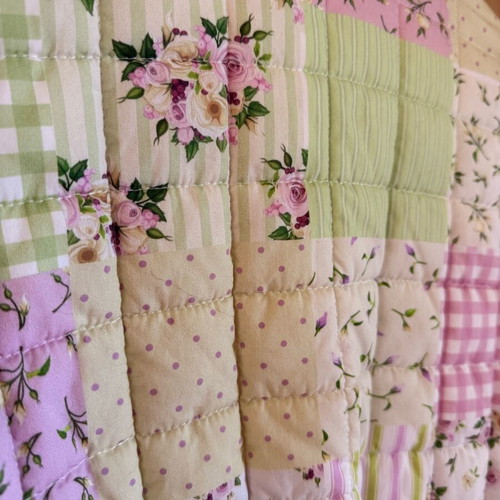 Floral patchwork outerwear like new, one size, multicolor