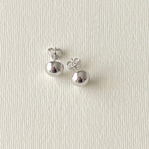 White 14k ball earrings like new