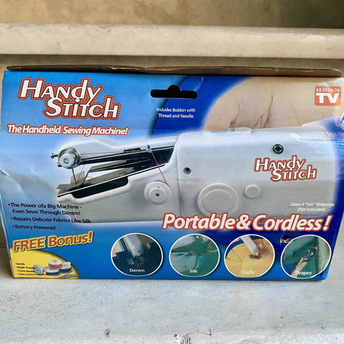 Handy Stitch CS-101B portable sewing machine new in box