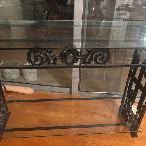 Iron commode like new with solid iron and bijou glass