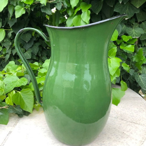 Green enamel pitcher 3L used in very good condition