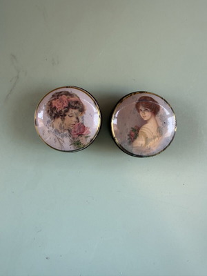 2 Vintage Candy Boxes, 3.5cm circumference, decorative